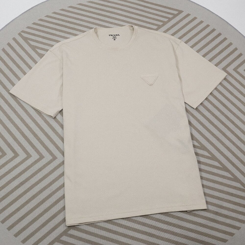 Prada patch triangle label crew neck short sleeves
